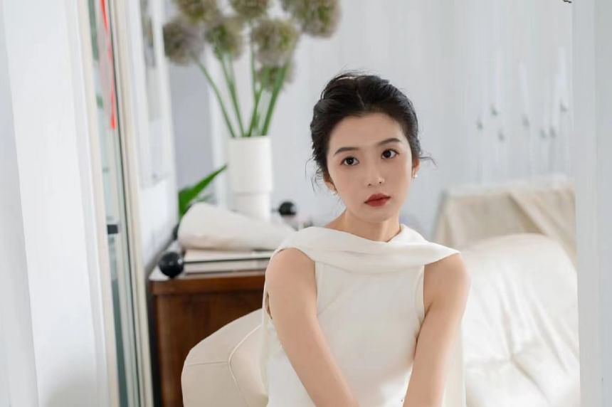 Sleeveless Scarf Neck Plain Satin Maxi Trumpet Wedding Dress