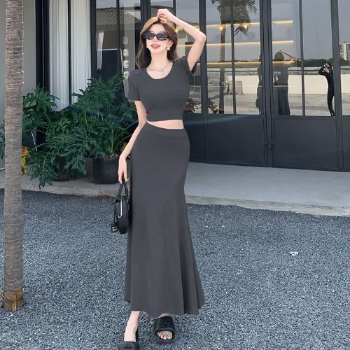 Short-Sleeve Scoop Neck Solid Crop Tee & High-Waist Midi Flared Skirt Set