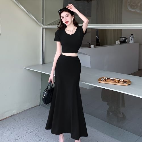 Short-Sleeve Scoop Neck Solid Crop Tee & High-Waist Midi Flared Skirt Set