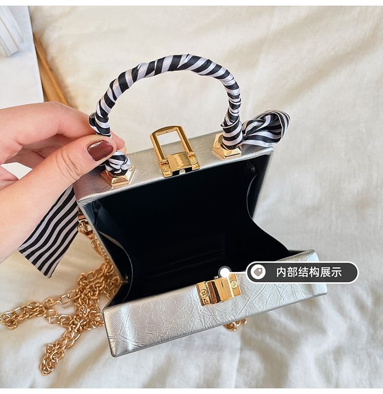 Cartoon Print Chain Strap Crossbody Bag