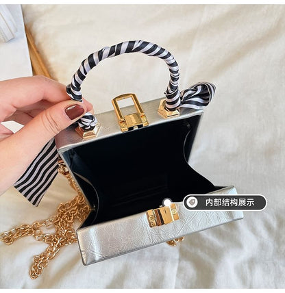 Cartoon Print Chain Strap Crossbody Bag