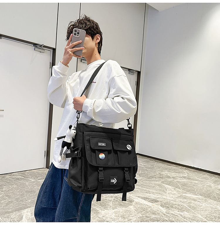 Set: Applique Multi-Pocket Tote Bag + Badge