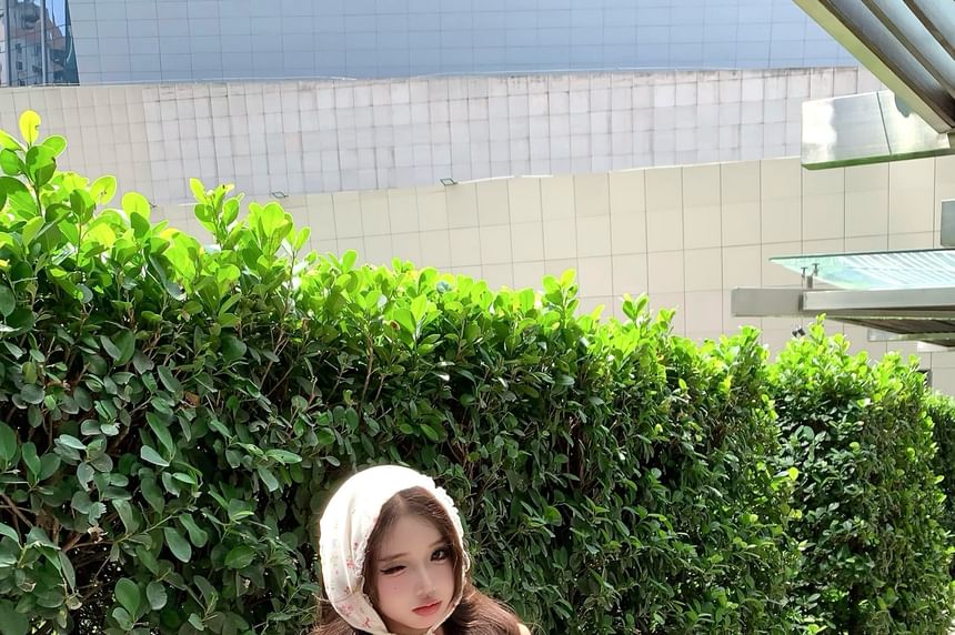 Floral Print Bow Frill Panel Crop Camisole Top / Elastic Waist Plain Bow Tiered Mini A-Line Skirt