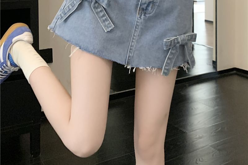 High Waist Washed Bow Fray Mini A-Line Denim Shorts