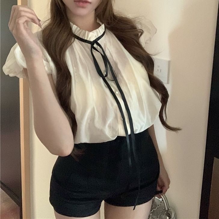 Cap Sleeve Stand Collar Bow Frill Blouse / High Waist Plain Shorts