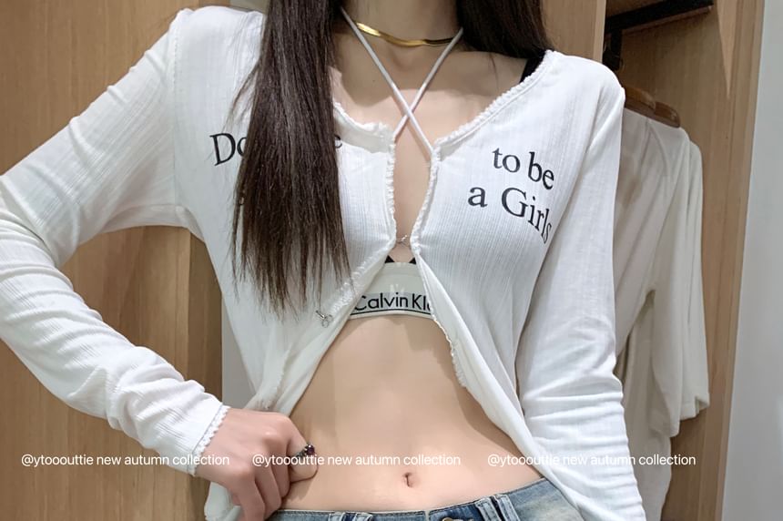 Mid Rise Washed Studded Distressed Denim Shorts