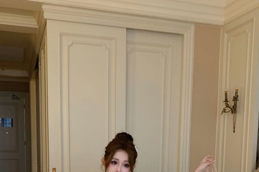 Cap Sleeve Square Neck Plain Bow Ruffle Lace Trim Blouse / High Waist Mini A-Line Skirt