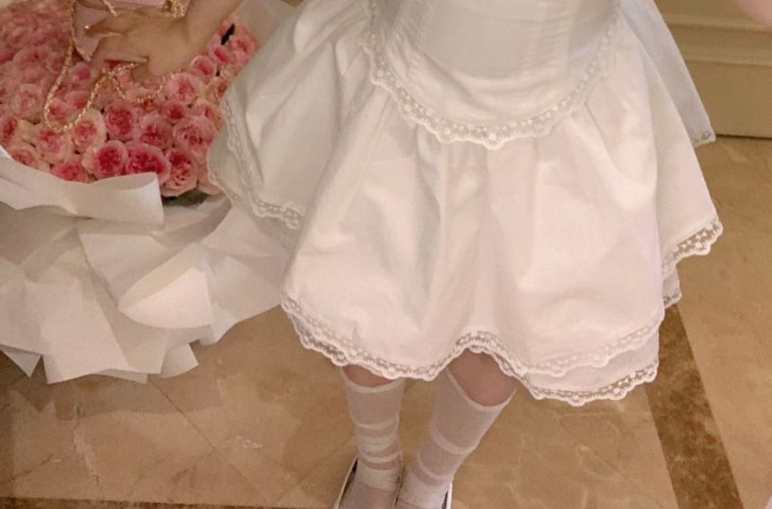 Cap Sleeve Square Neck Plain Bow Ruffle Lace Trim Blouse / High Waist Mini A-Line Skirt