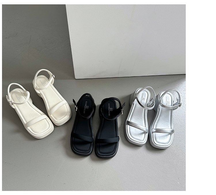 Sandals Heel Chunky Plain