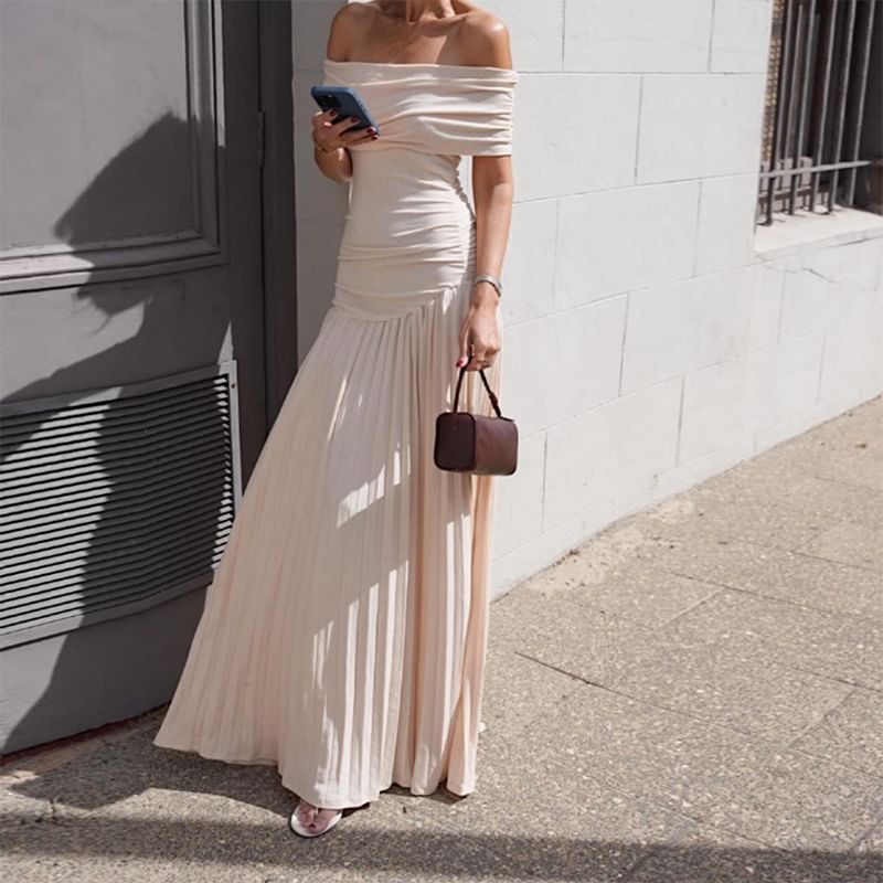 Ruched Off-Shoulder Solid A-Line Maxi Dress