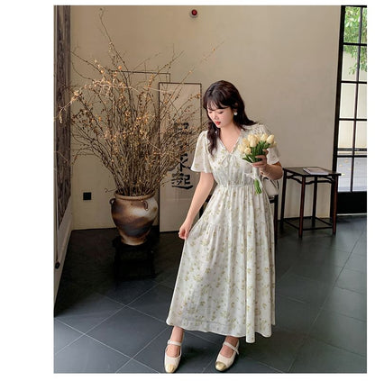 Plus Size Short-Sleeve V-Neck Floral Print Midi A-Line Dress