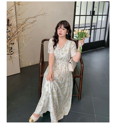 Plus Size Short-Sleeve V-Neck Floral Print Midi A-Line Dress