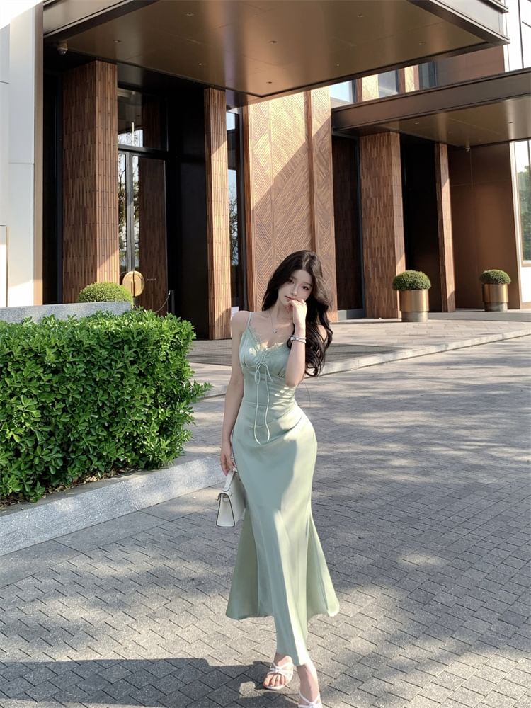 V-Neck Lace Panel Satin Mermaid Maxi Dress