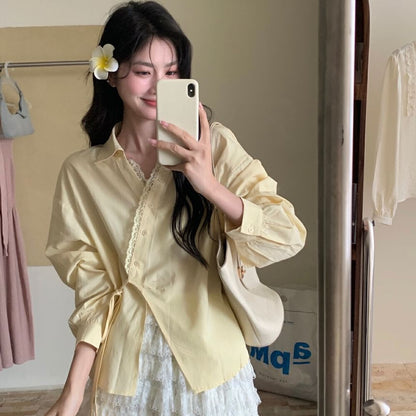 Puff-Sleeve Collared V-Neck Lace-Trim Buttoned Blouse