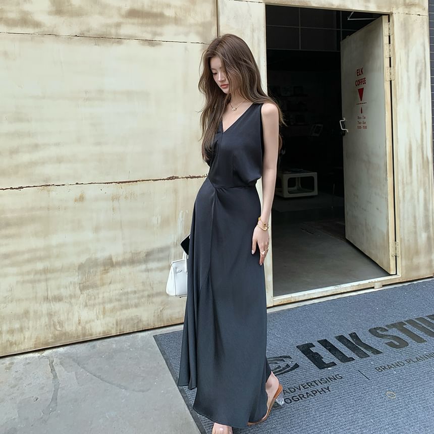 V-Neck Ruched A-Line Maxi Dress, Sleeveless