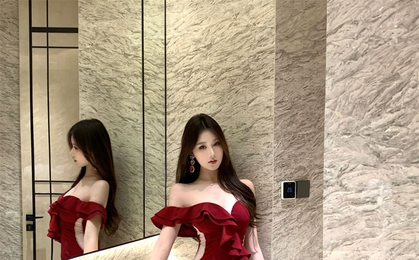 Trim Mermaid Panel Shoulder Gown Off Evening Ruffle