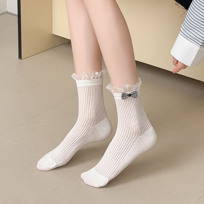 Set of 2 Pairs: Bow Ruffle Trim Socks