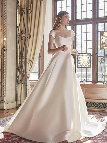 Sweetheart Neck Plain A-Line Wedding Gown