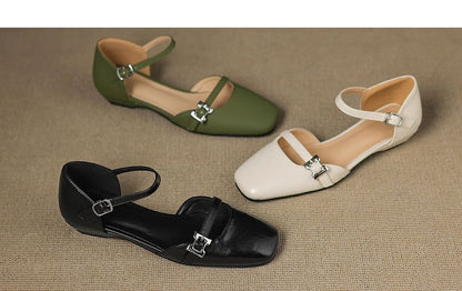 Chunky Heel Buckled Sandals