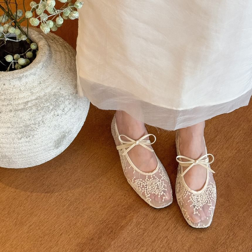 Floral Flat Mesh Mary Jane Shoes