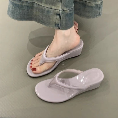 Flip-Flops Wedge Heel