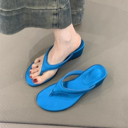 Flip-Flops Wedge Heel