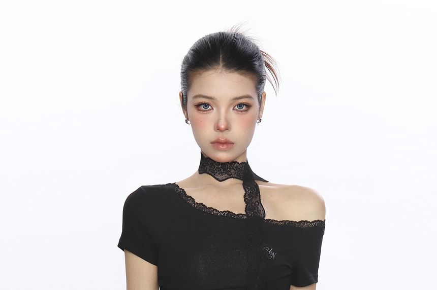 Short-Sleeve Lace Trim Asymmetrical Top