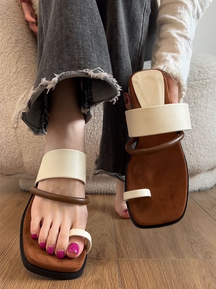 Toe Loop Slide Sandals
