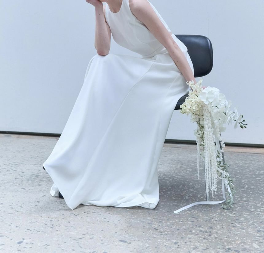 Sleeveless Round Neck A-Line Wedding Gown