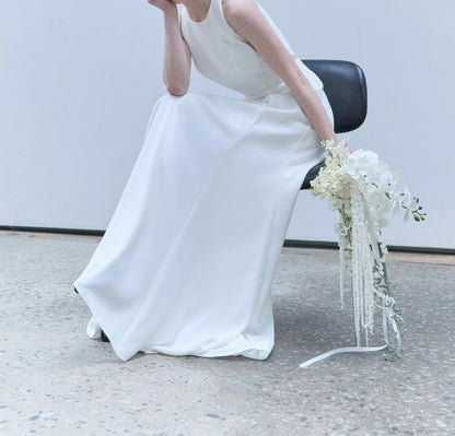 Sleeveless Round Neck A-Line Wedding Gown