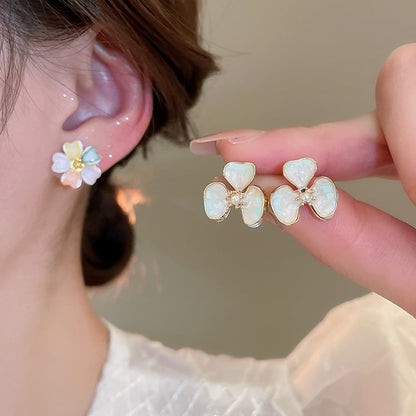 Faux Pearl Shell Flower Stud Earring