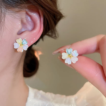 Faux Pearl Shell Flower Stud Earring