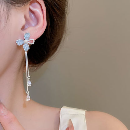 Faux Pearl Floral Dangle Earring