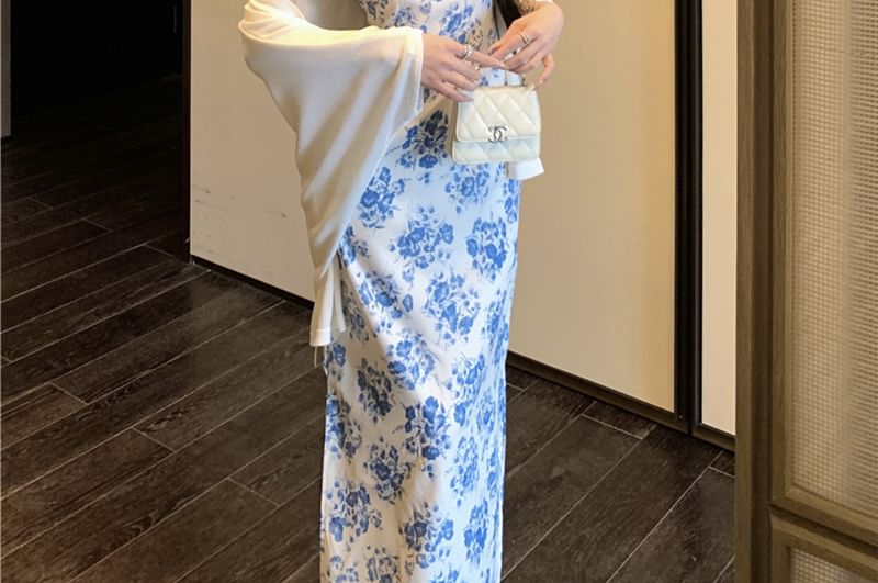 Sleeveless Floral Slit Maxi Qipao / Plain Cardigan