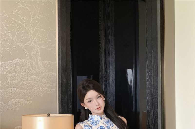 Sleeveless Floral Slit Maxi Qipao / Plain Cardigan