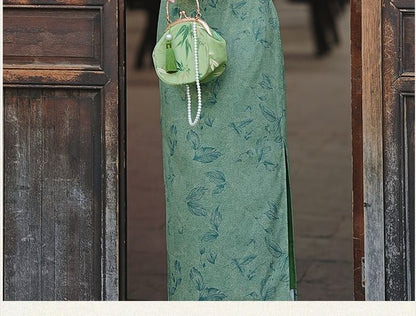 Short-Sleeve Leaf Print Side-Slit Maxi Qipao / Plain Fringed Trim Shawl / Set