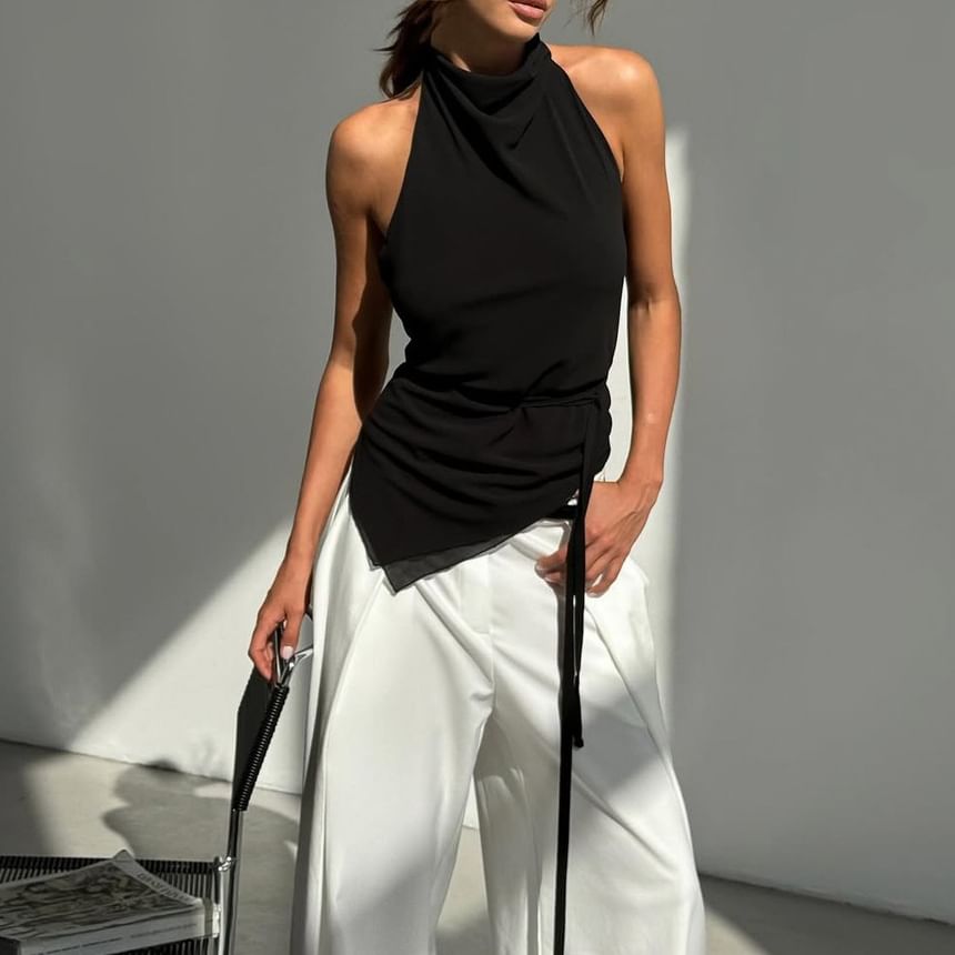 Halter Mock Neck Plain Asymmetrical Open Back Slim Fit Crop Top