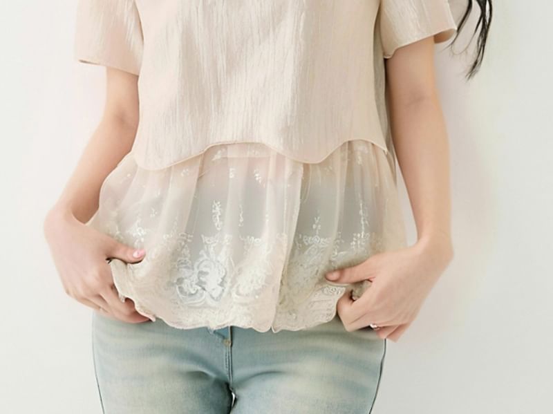 Short-Sleeve Crewneck Lace Top