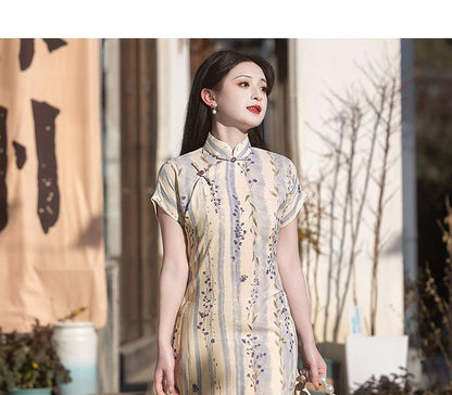 Short-Sleeve Floral Print Midi Qipao