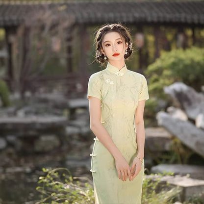 Short-Sleeve Floral Jacquard Midi Qipao