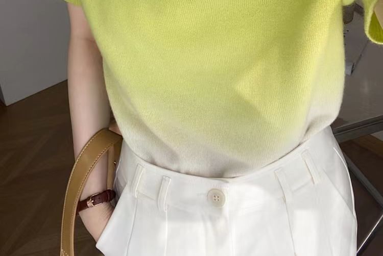 Short-Sleeve Crew Neck Gradient Knit Top