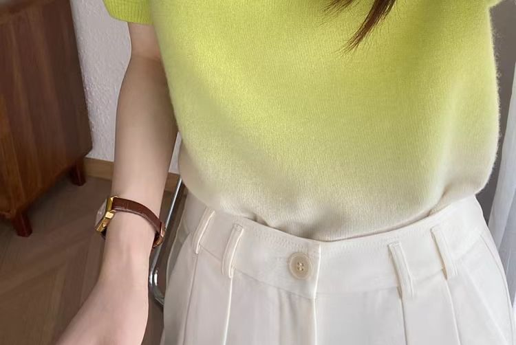 Short-Sleeve Crew Neck Gradient Knit Top