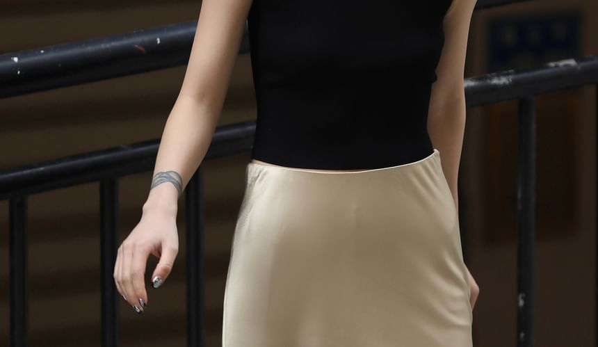 Rise Slit Satin Plain Skirt High Pencil Midi