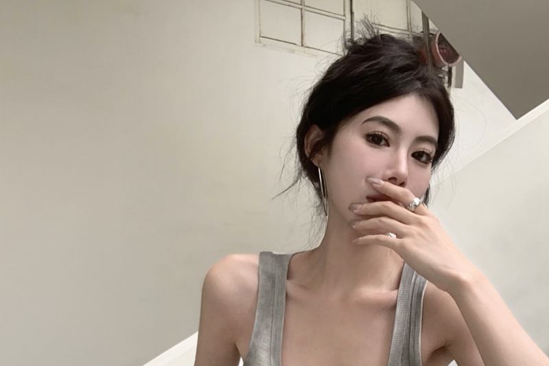 Fit Ribbed Neck Slim Gradient Scoop Tank Top