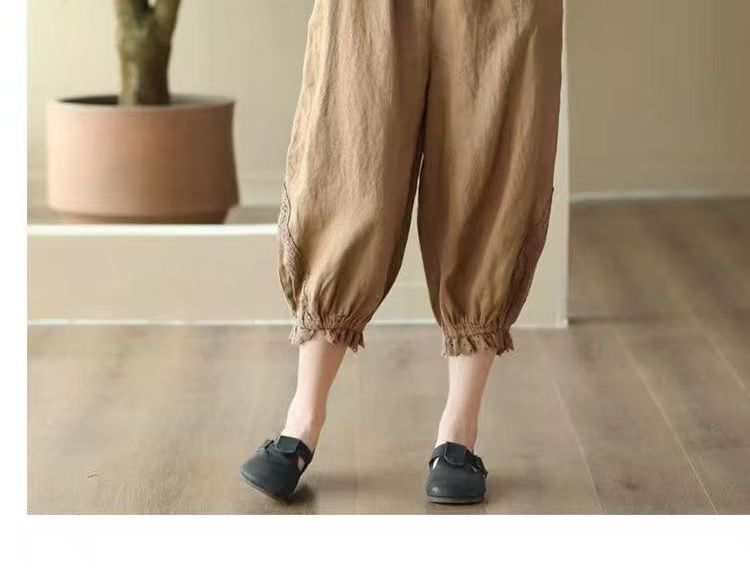 Scoop Neck Plain Buttoned Camisole Top