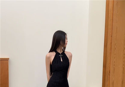 Sleeveless Halter Plain Midi A-Line Qipao