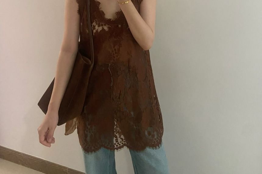 Spaghetti Strap V-Neck Plain Lace Cami Top