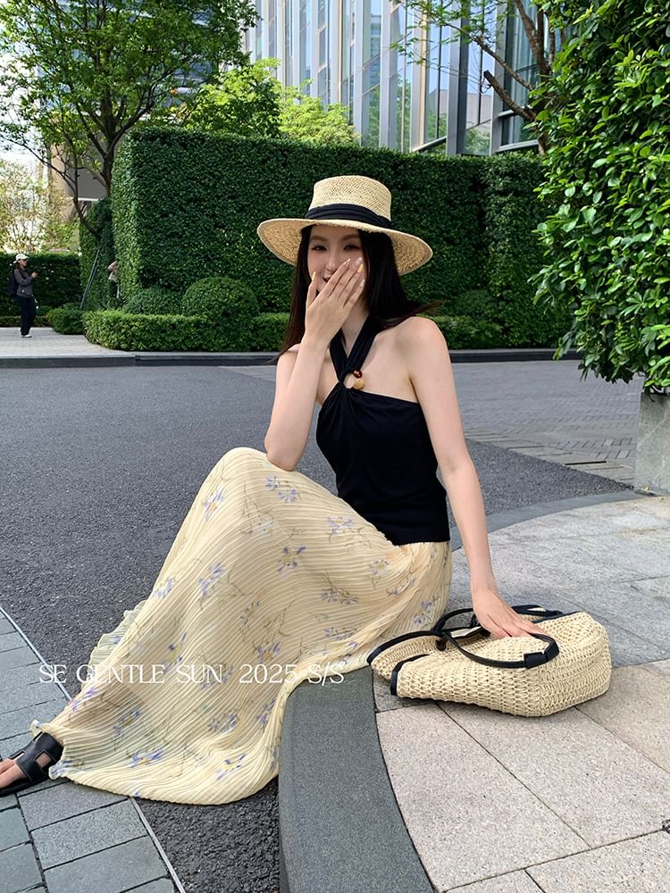 Halter Neck Plain Slit Crop Camisole Top