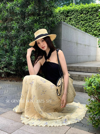 Halter Neck Plain Slit Crop Camisole Top