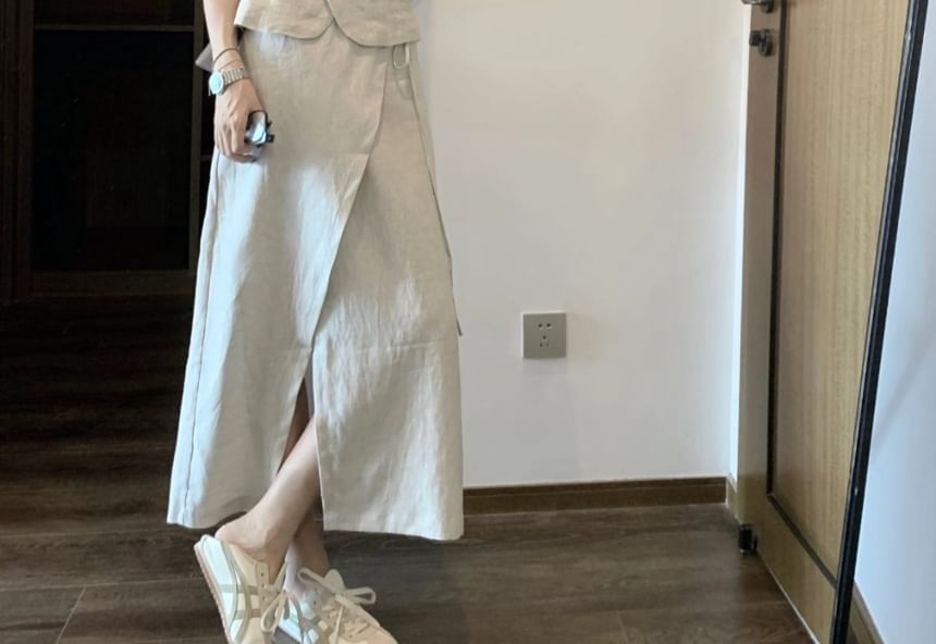 Sleeveless Solid Top with High Waist Maxi Flared Skirt